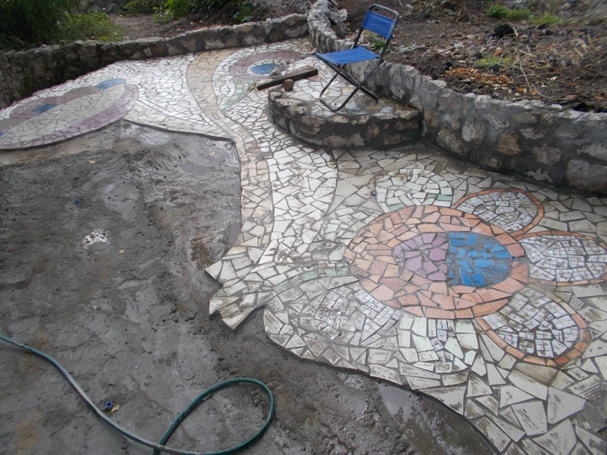 Крыльцо из битой плитки