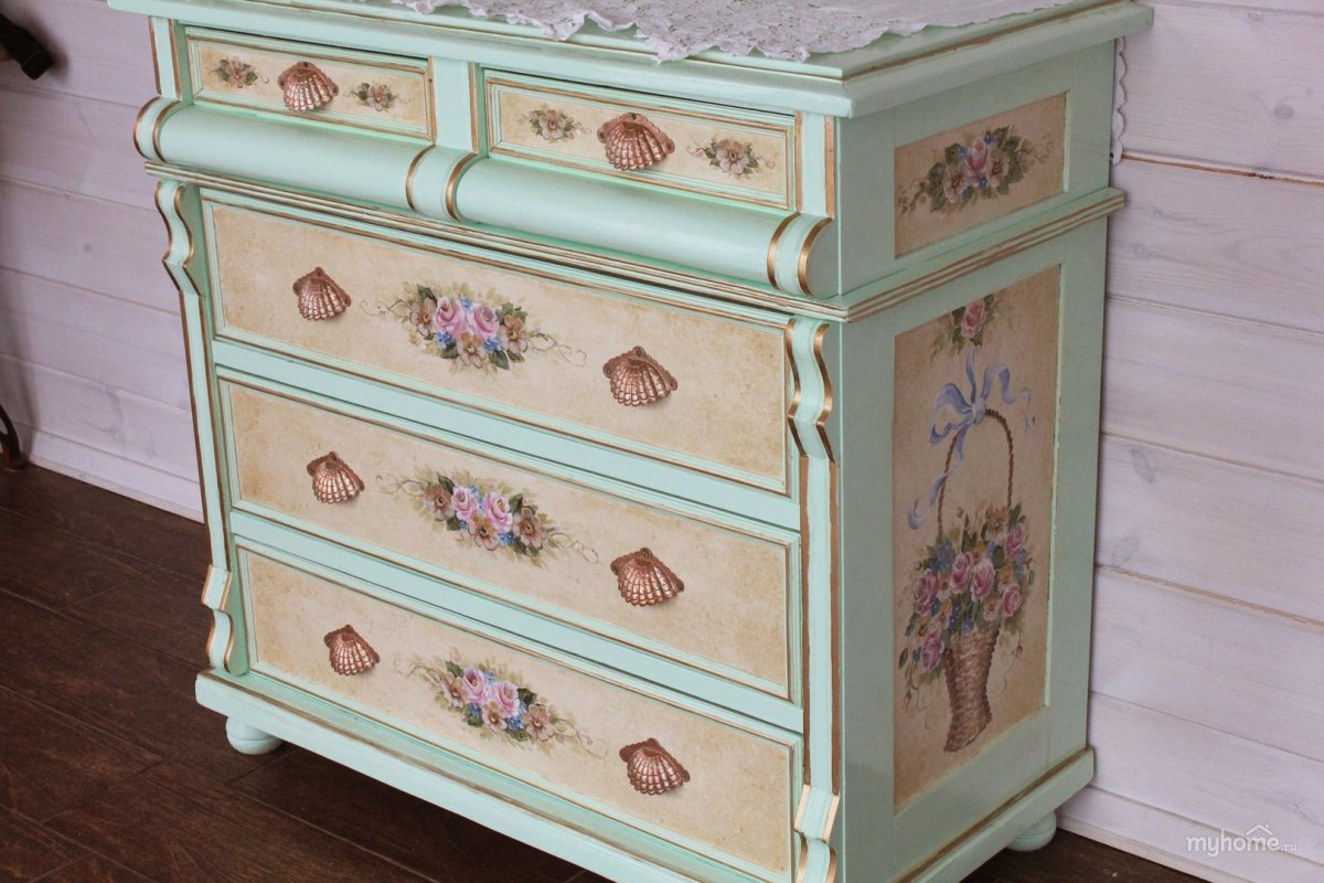 Художественная роспись мебели