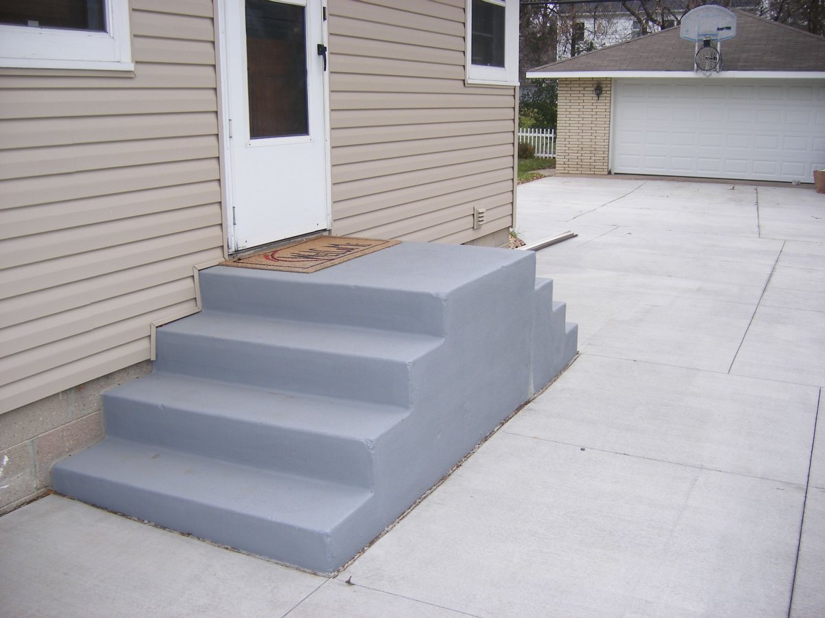 Штукатурка лестницы из бетона