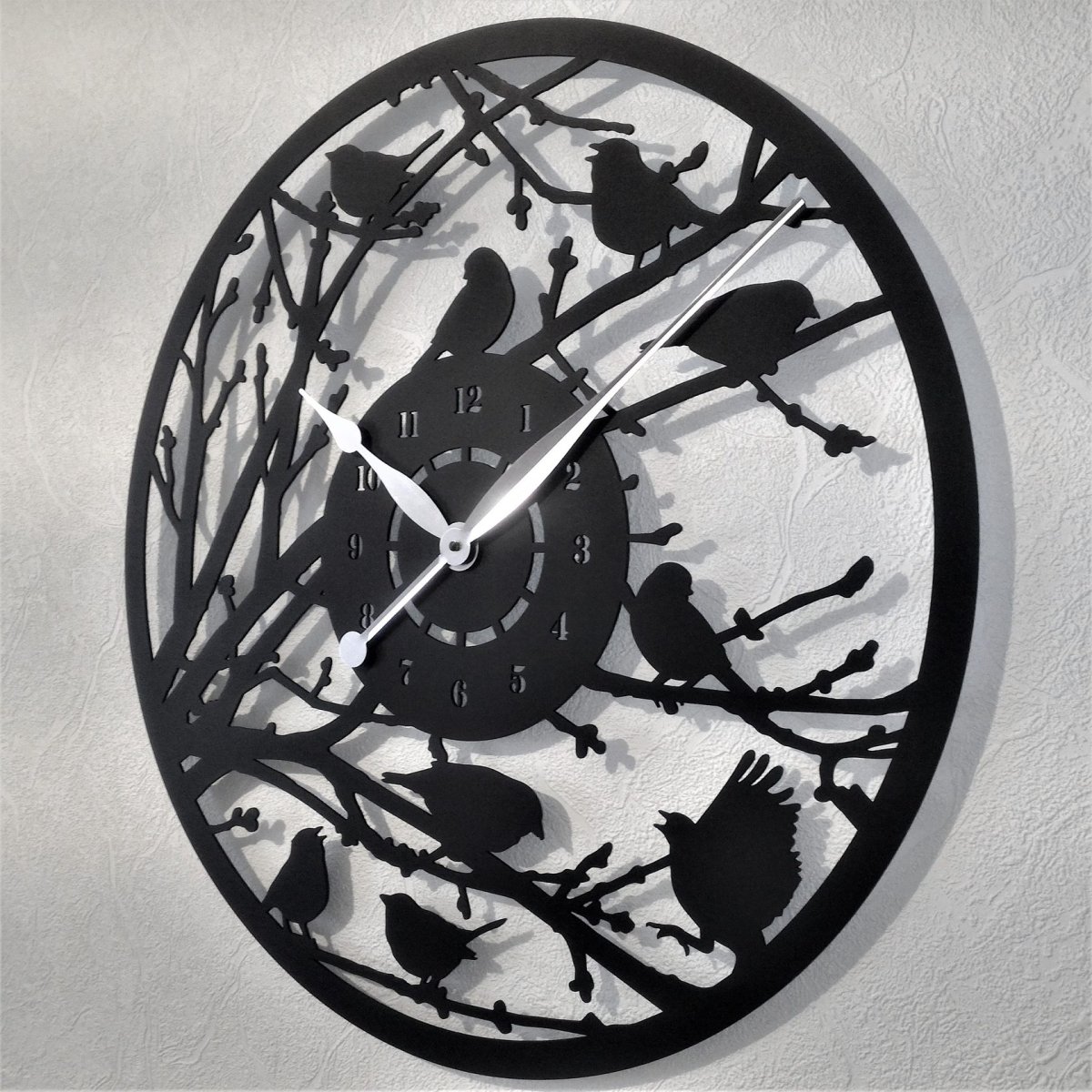 Необычные часы улетающие бабочки