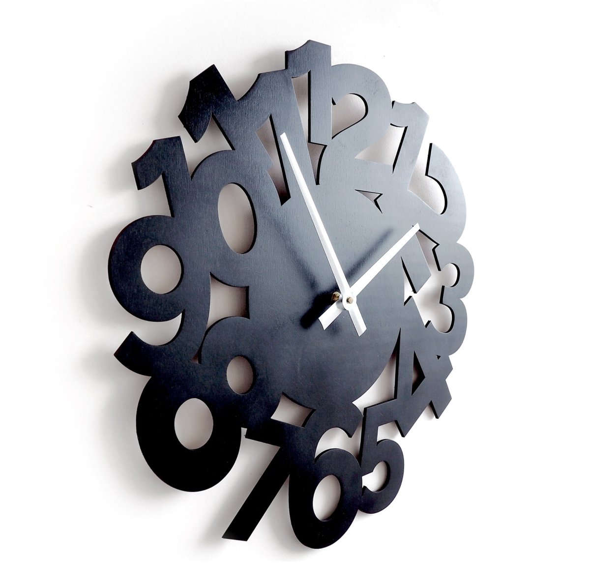 Часы настенные необычные с бабочками