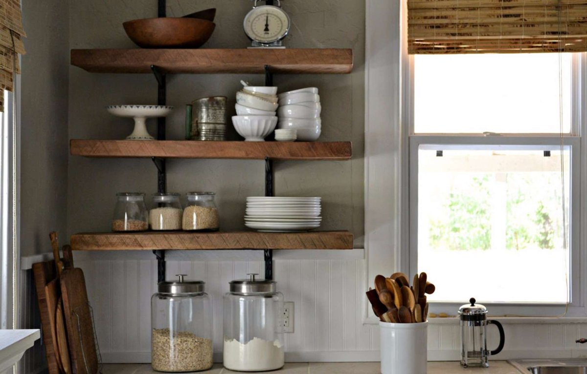 Полочки на кухне в скандинавском стиле