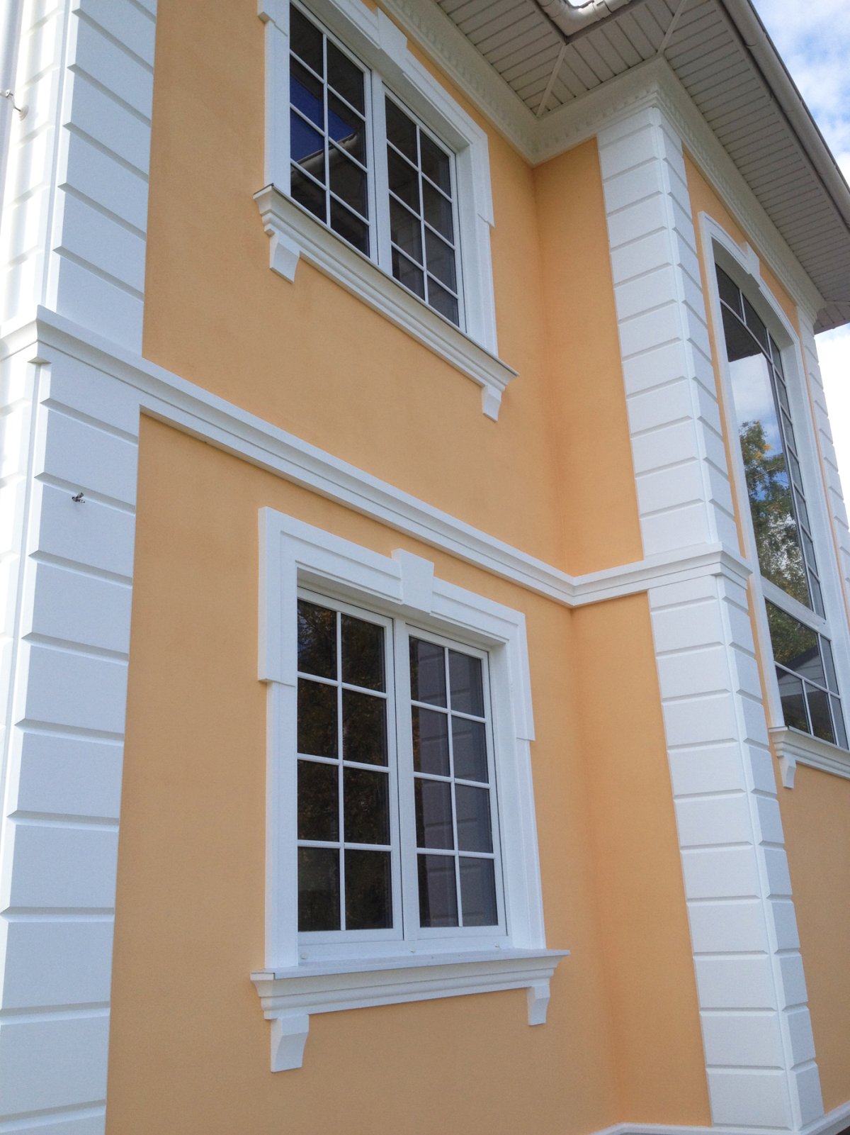 Обрамление углов дома