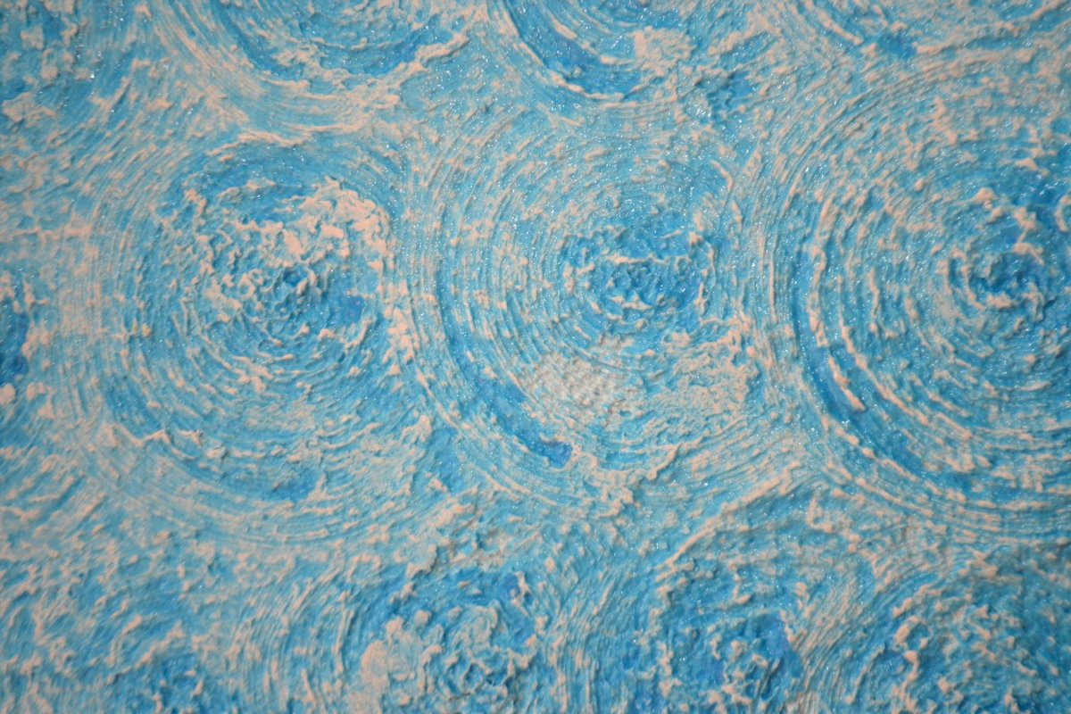 Серая декоративная штукатурка в интерьере