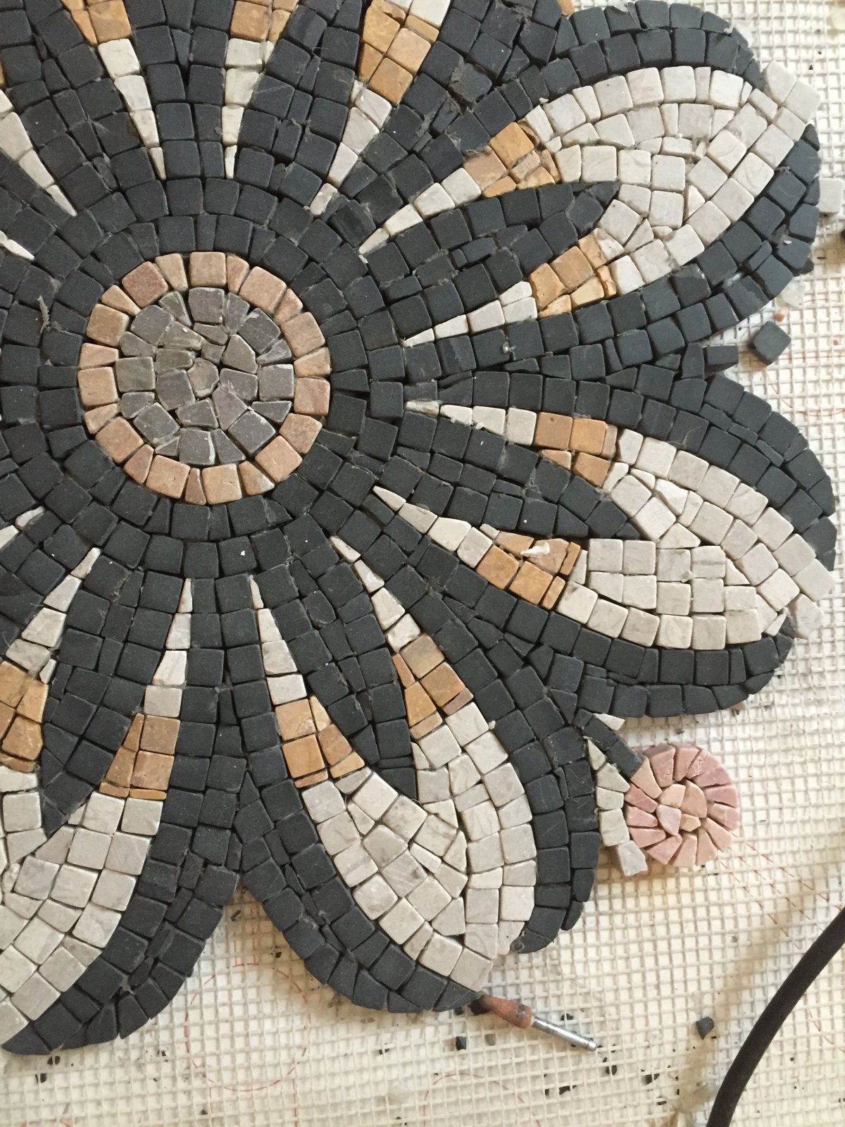 Мозаика из плитки