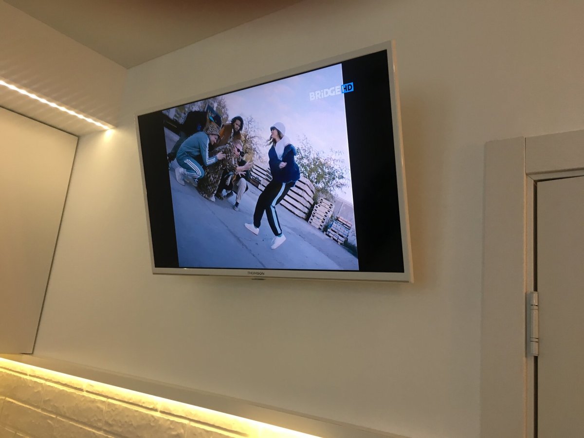 Телевизор Thomson t32rtl5131 32", белый