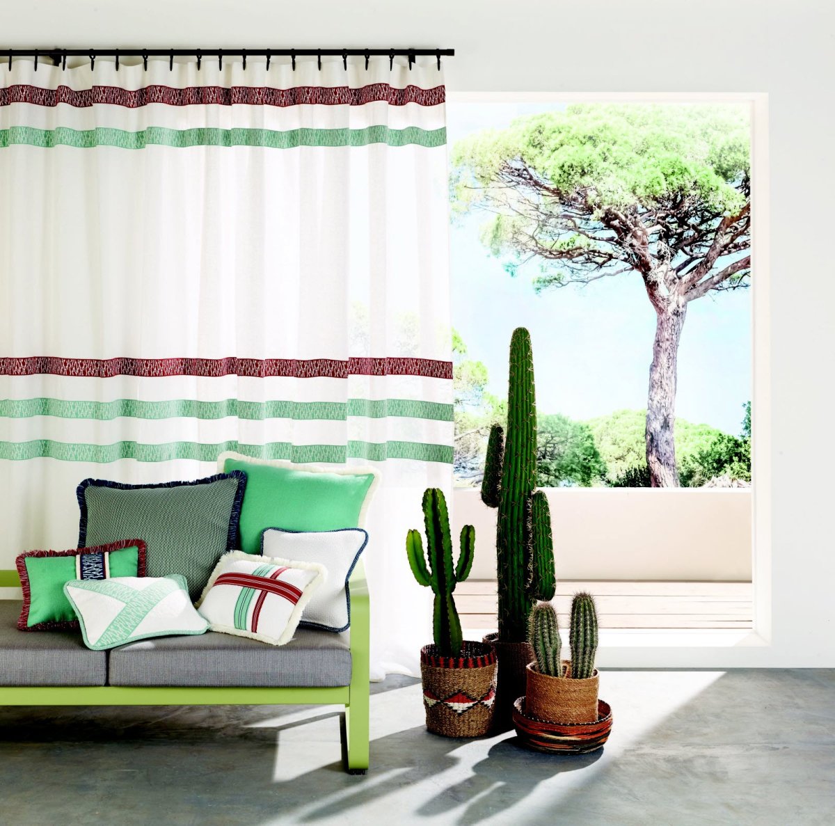 Уличные ткани в интерьере