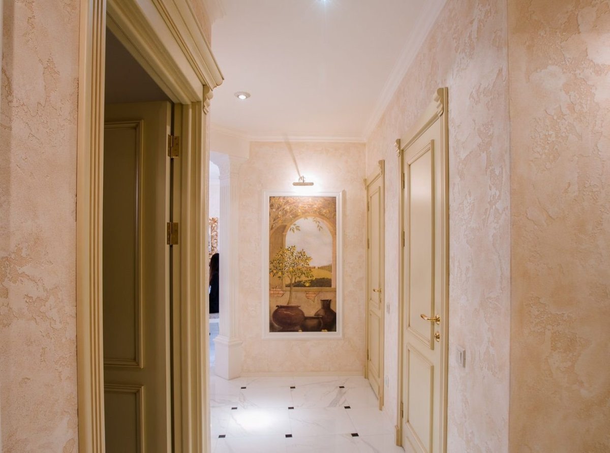 Интерьер в венецианском стиле прихожая