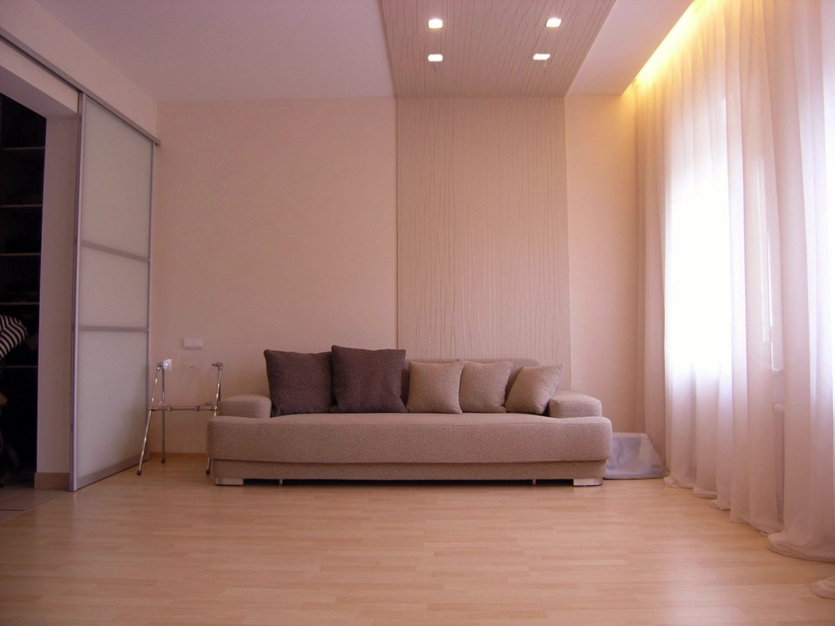 Варианты поклейки обоев в квартире