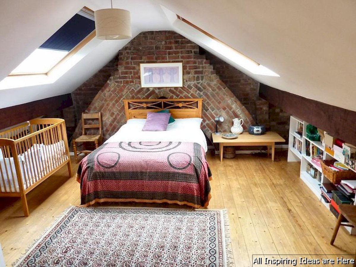 Спальня мансарда лофт