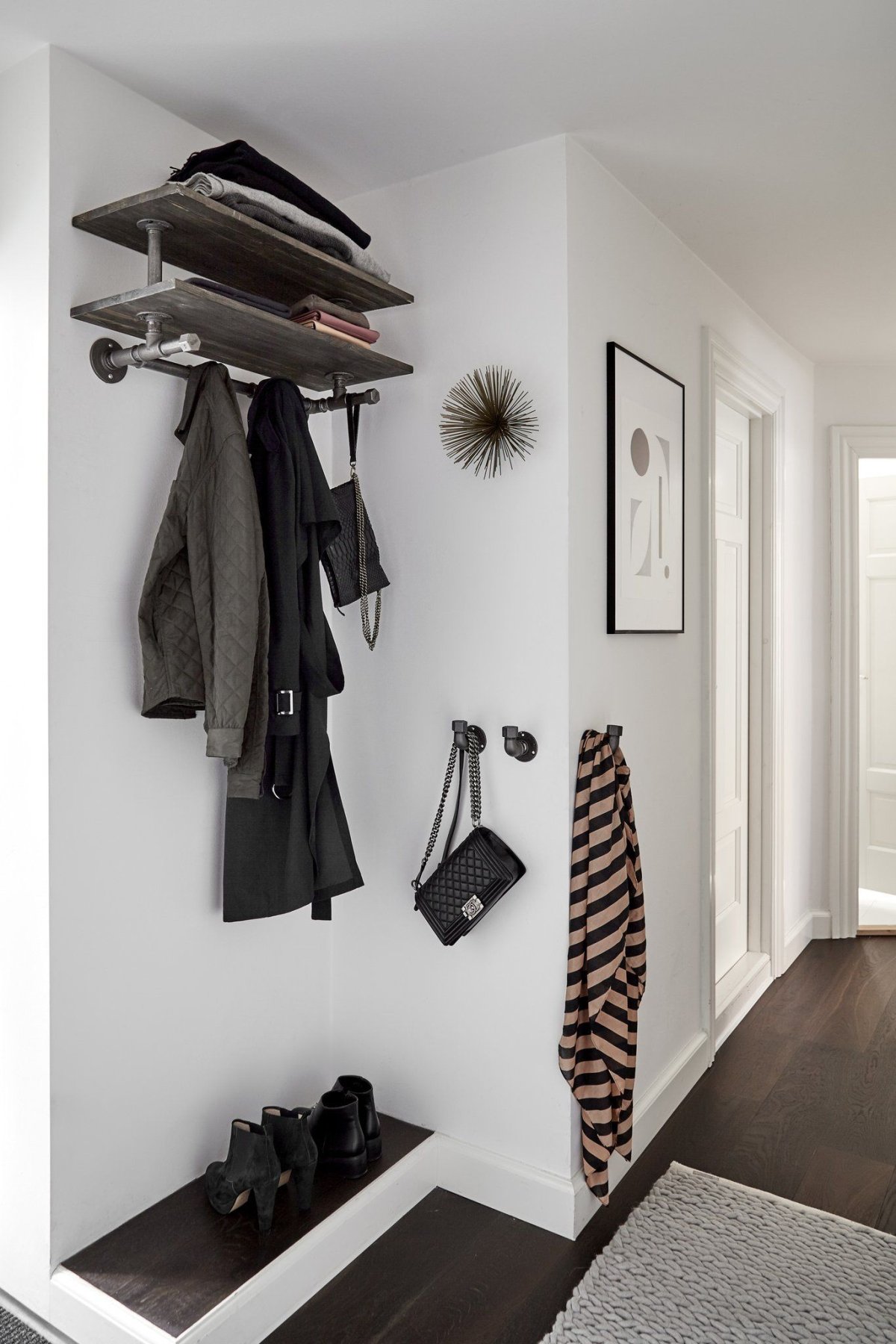 Вешалка квартет