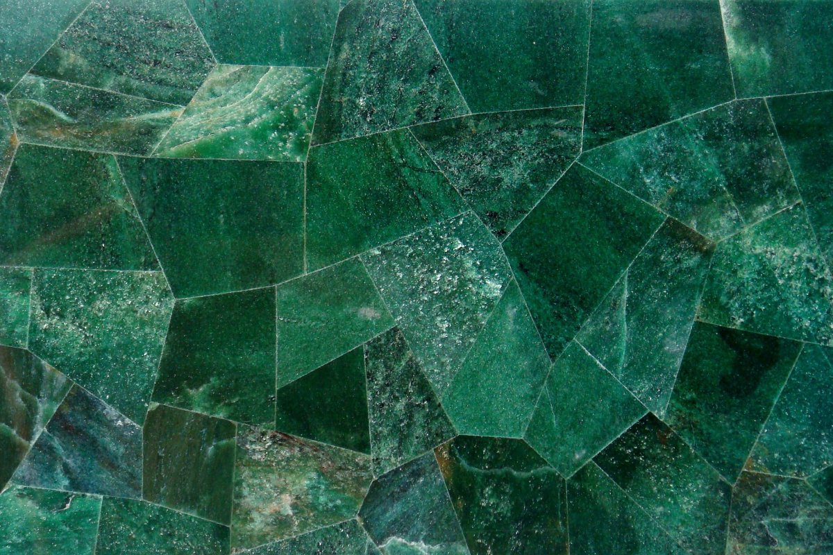 Мрамор зеленый малахит