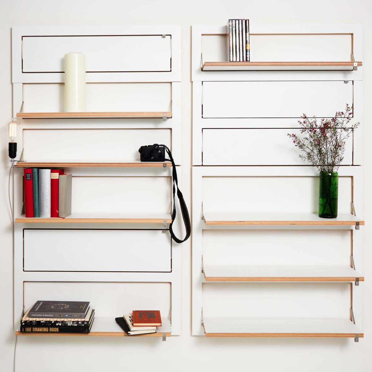 Настенные полки над столом