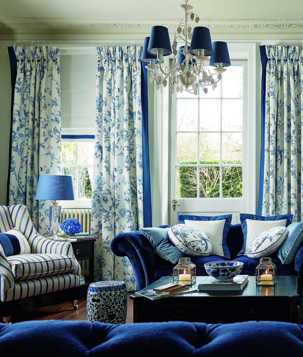 Спальни синий для подростка и кошка чёрная