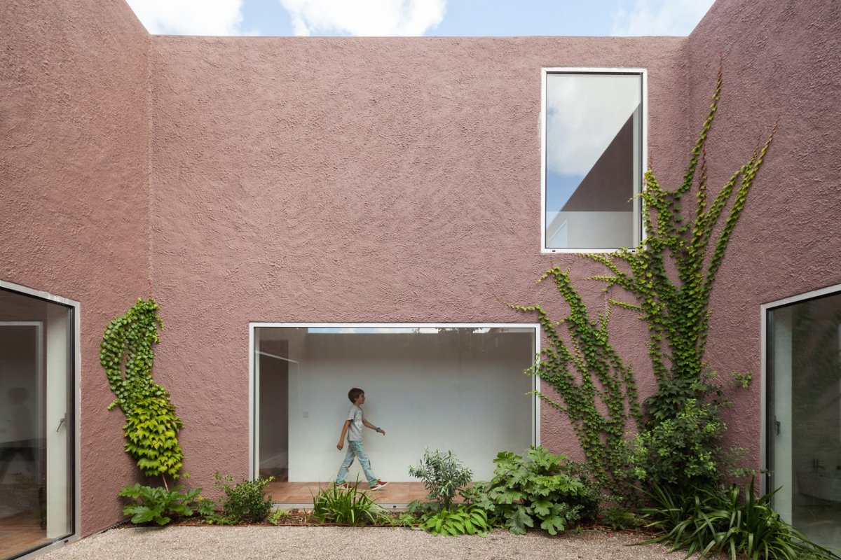 Декоративная штукатурка здания