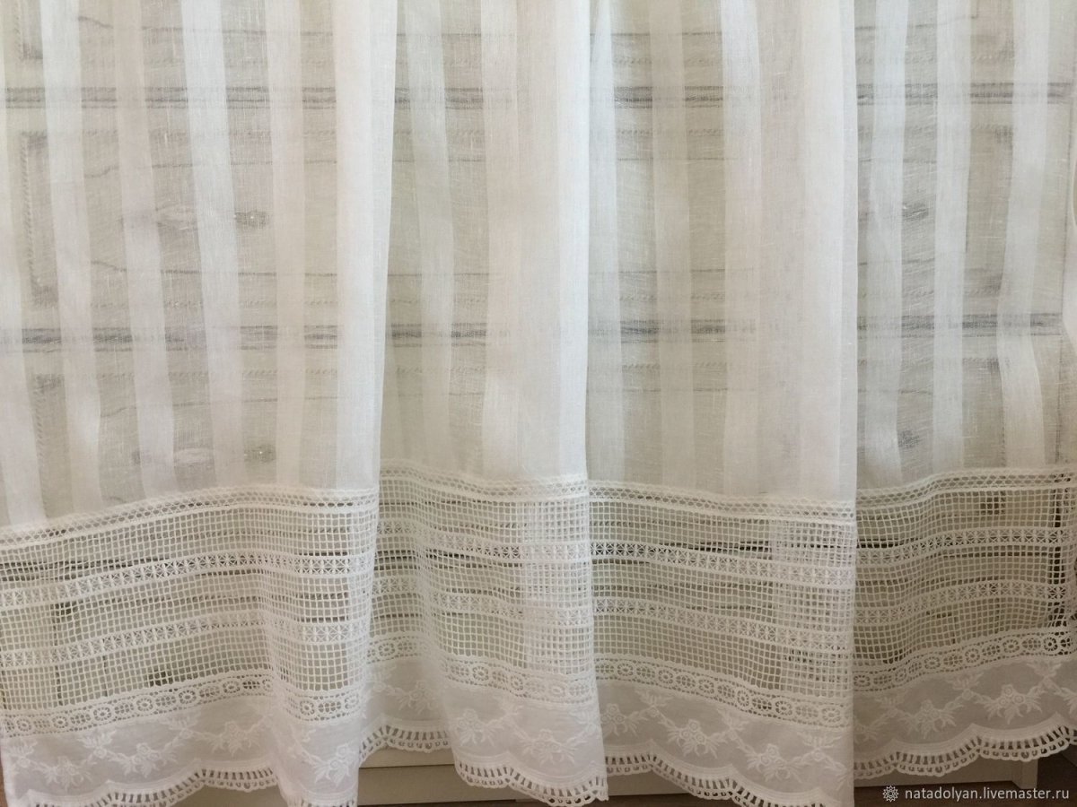 Белые льняные шторы в интерьере