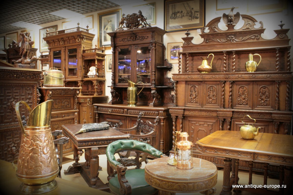 Старинная мебель