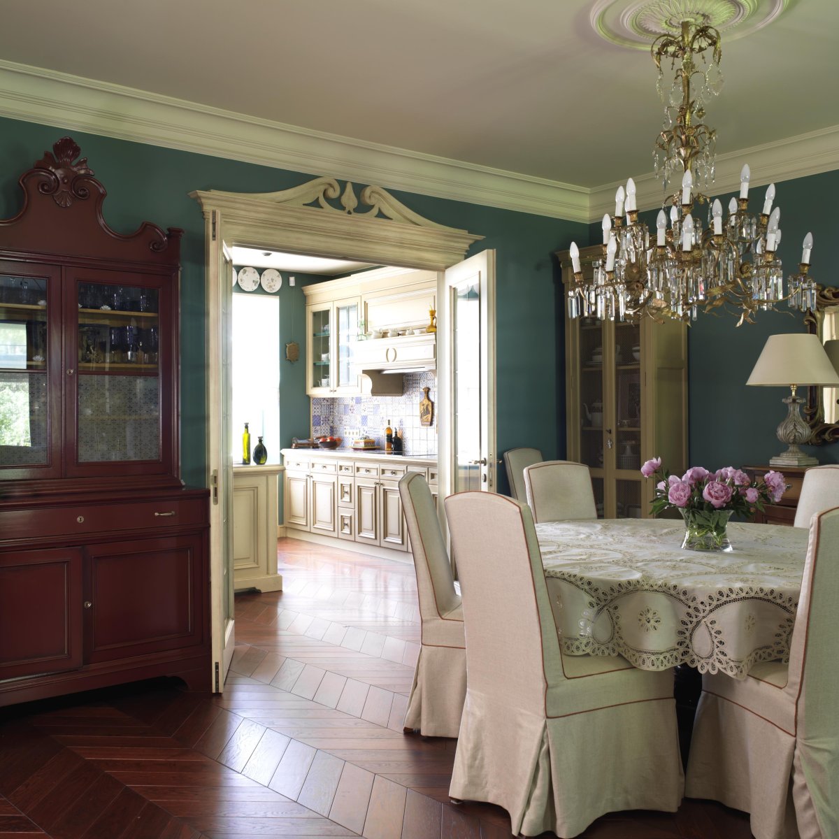 Дом в стиле дворянской усадьбы 19 века