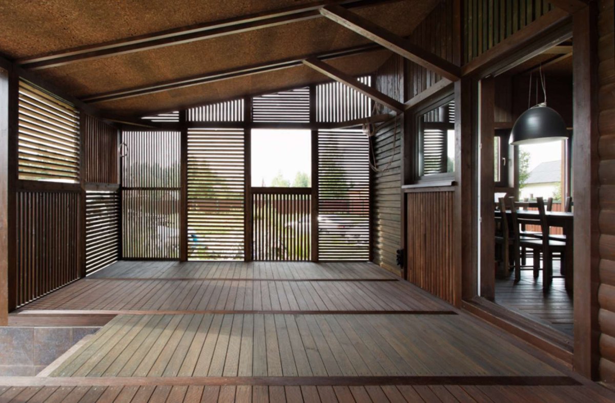 Деревянные жалюзи для террасы