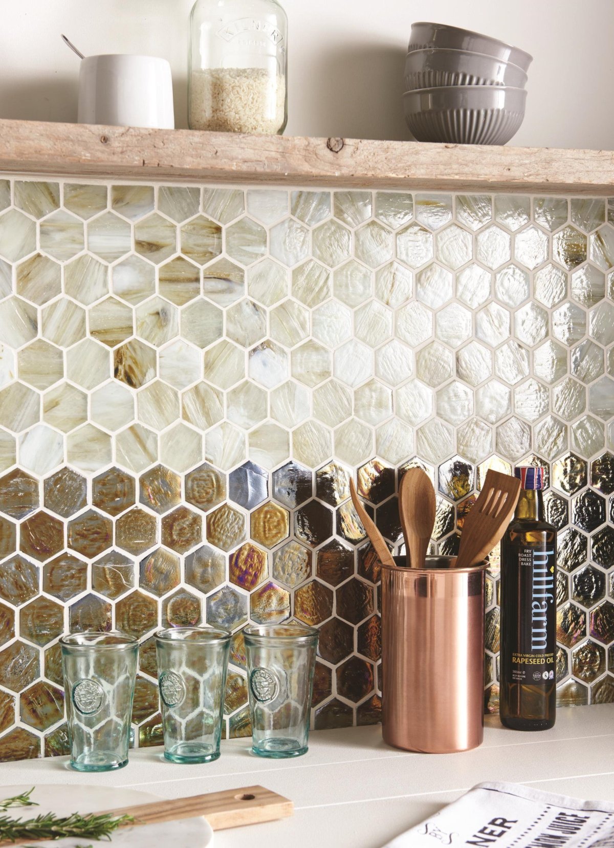 Фартук для кухни из мозаики соты