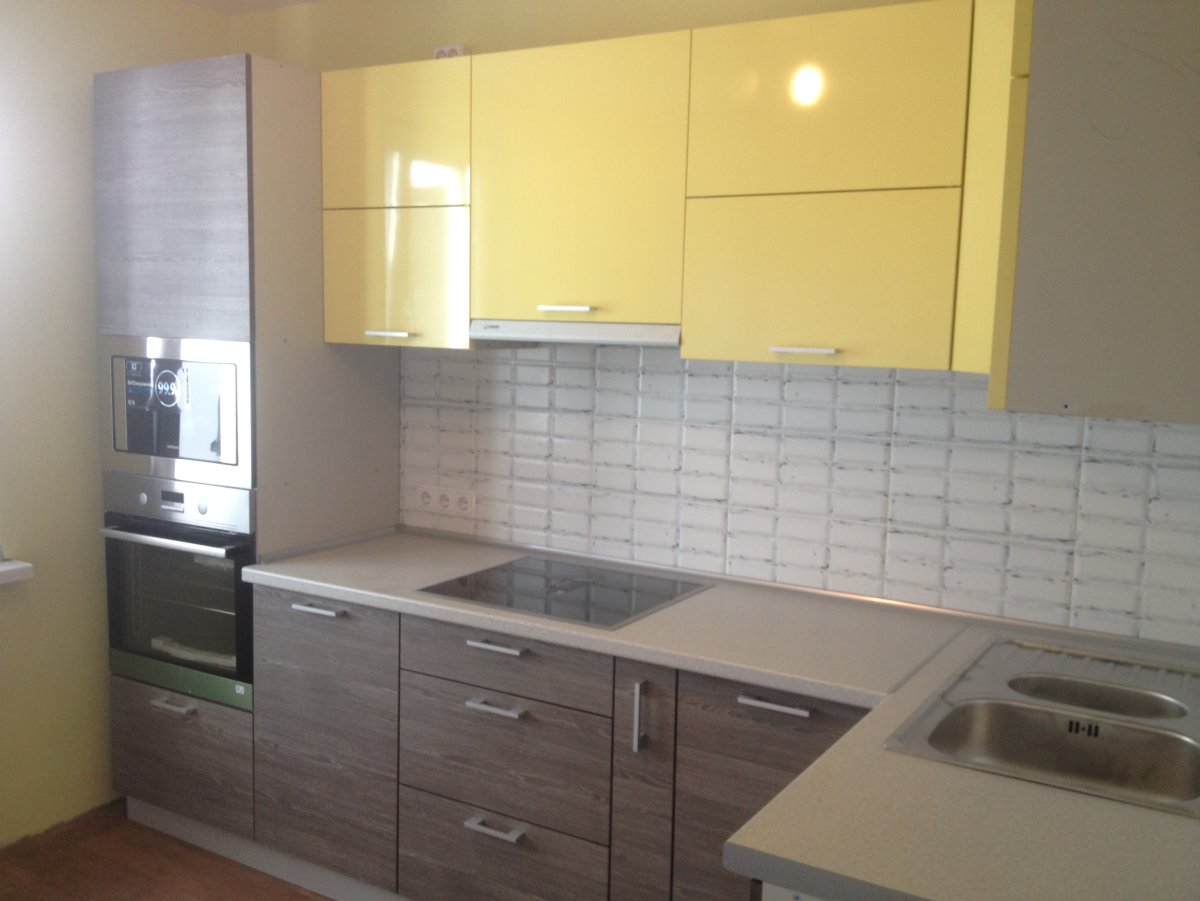 Пеналы на кухне в интерьере