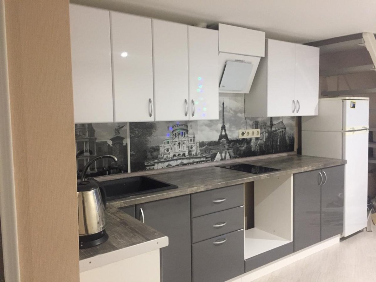 Зов кухни бежевый верх светло-серый низ