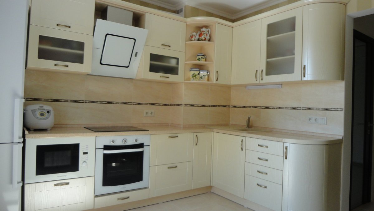 Кухня белый мрамор