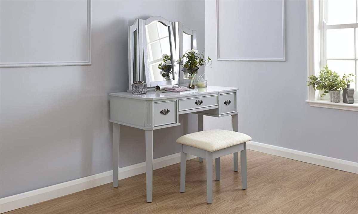 Стол туалетный Metal Vanity Table