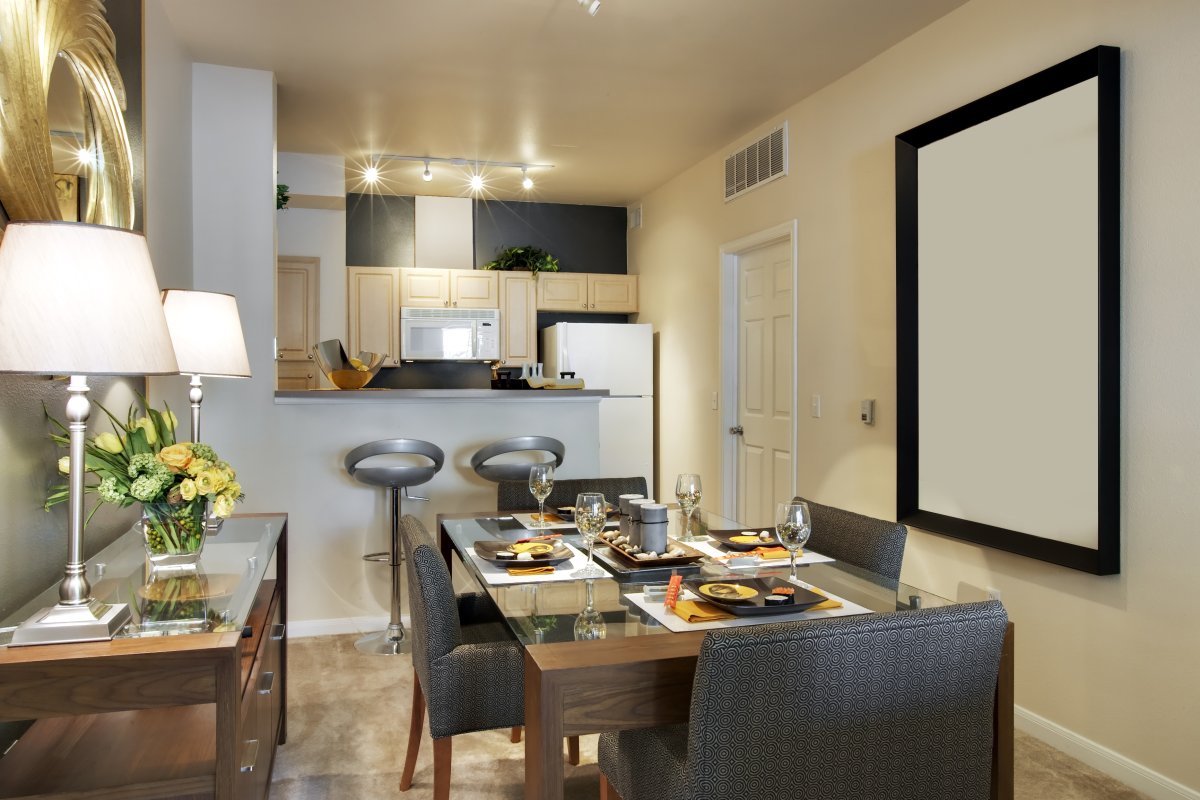 Кухни в хрущевках с подоконником