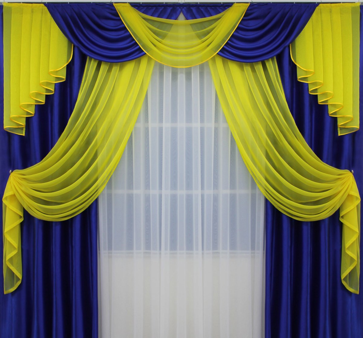 Лимонные шторы в интерьере