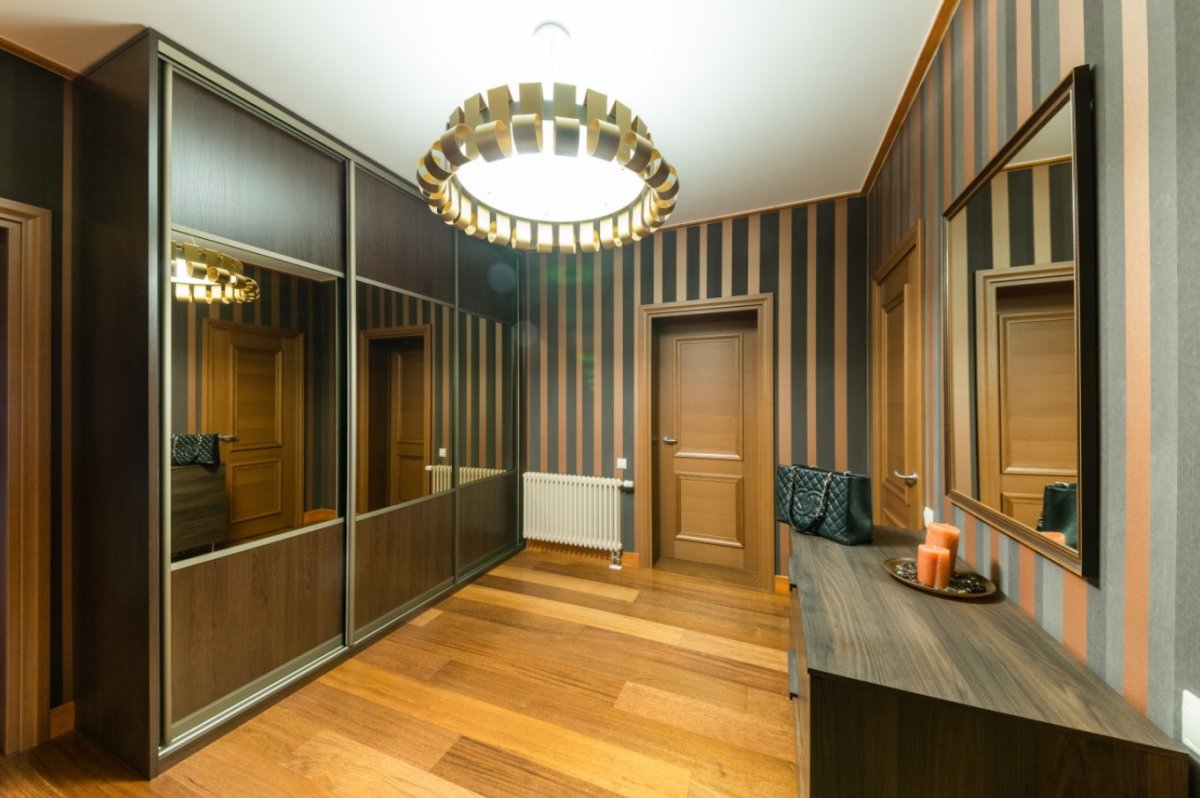 Шкафы с раздвижными дверями в гостиную