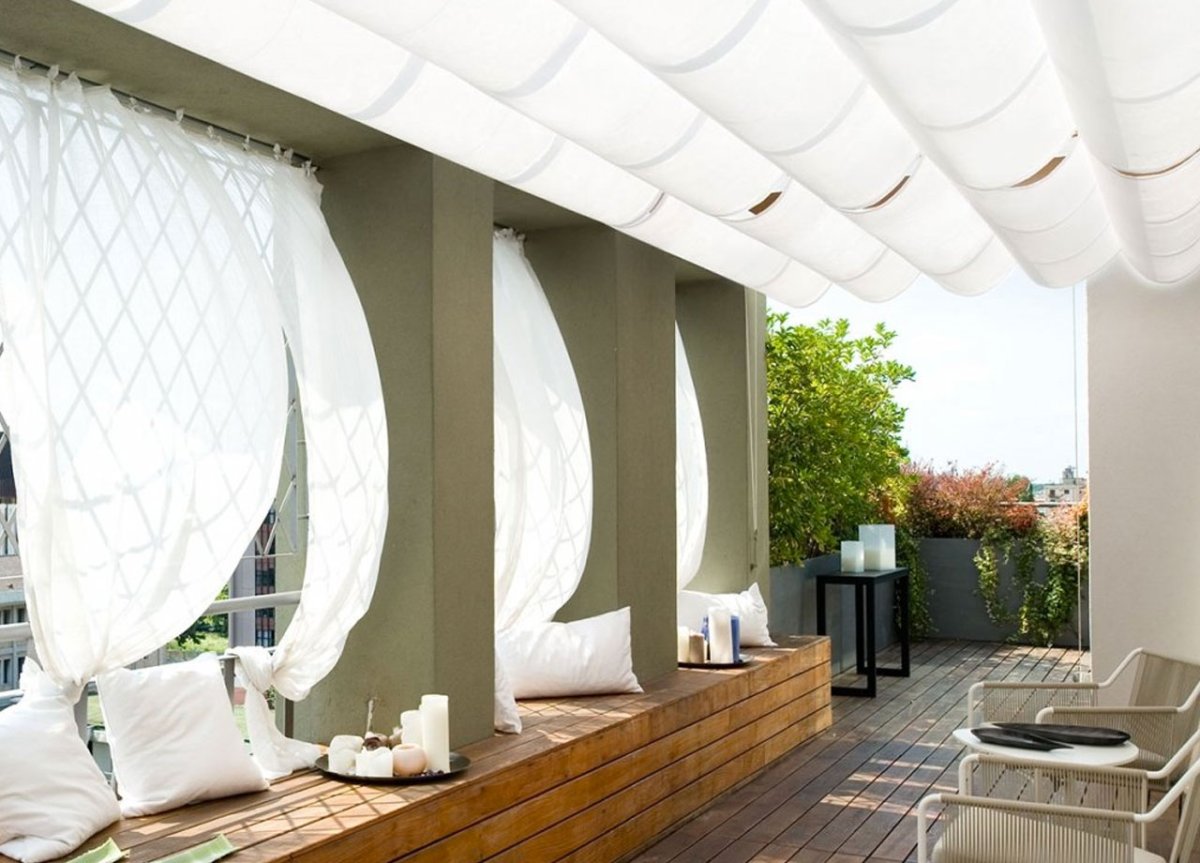 Шторы на витражные окна