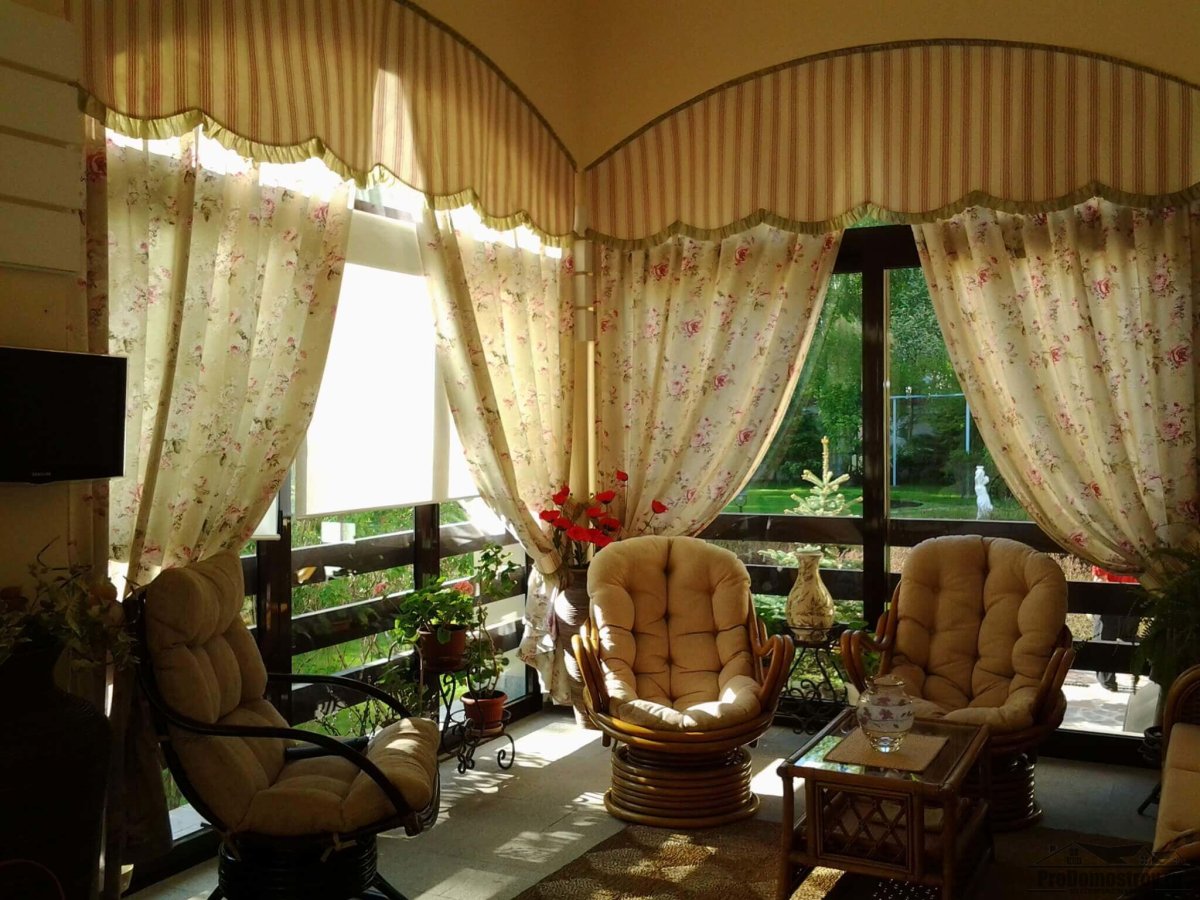 Шторы на застекленную веранду