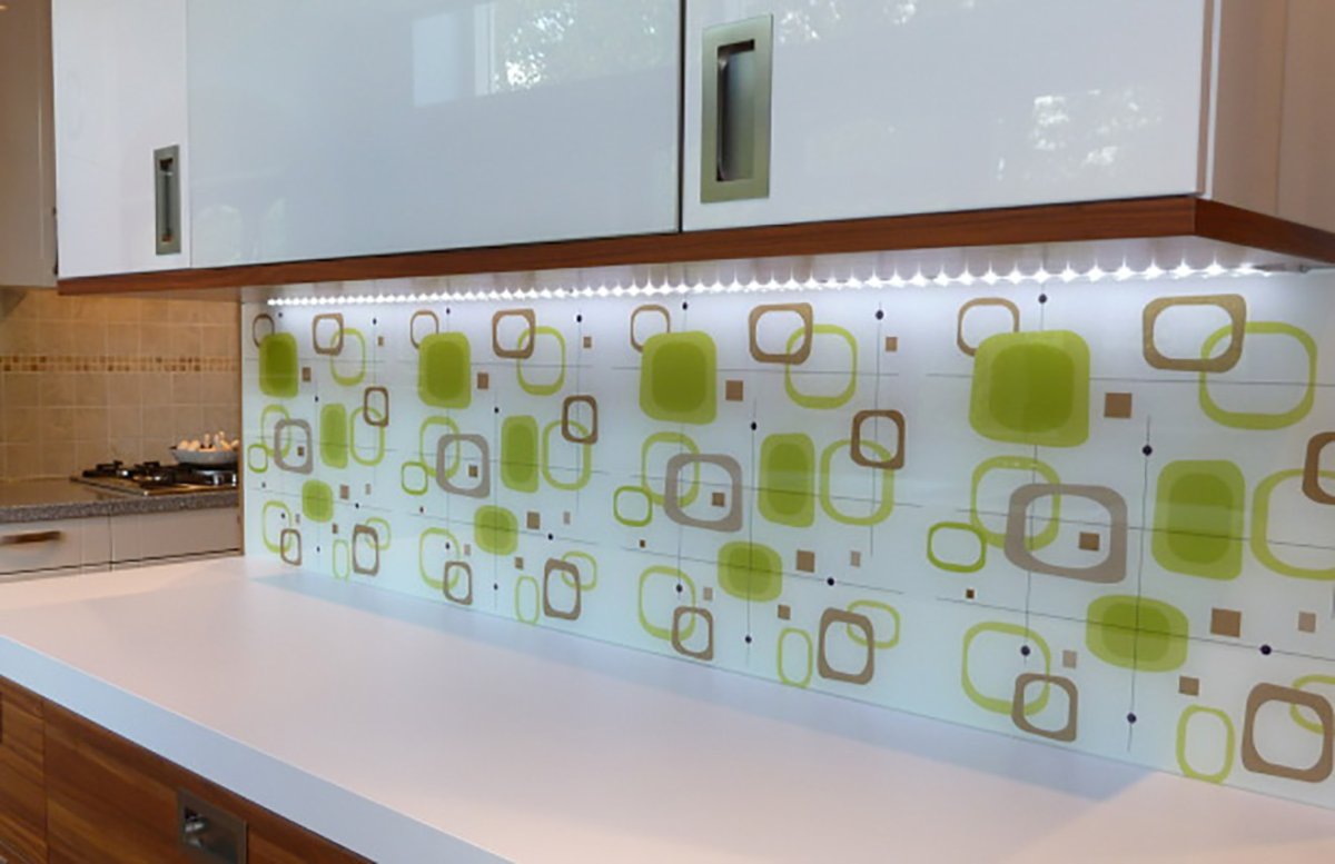 Стеклянный фартук для кухни природа