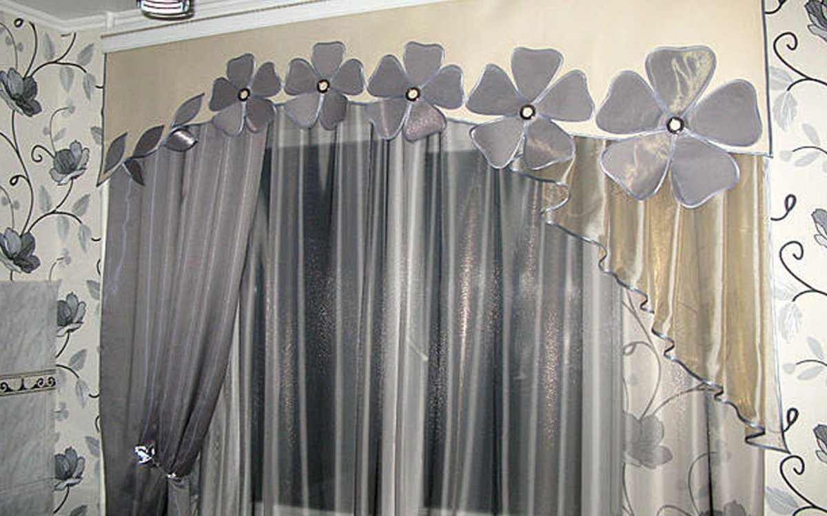 Тюль на кухню длинная