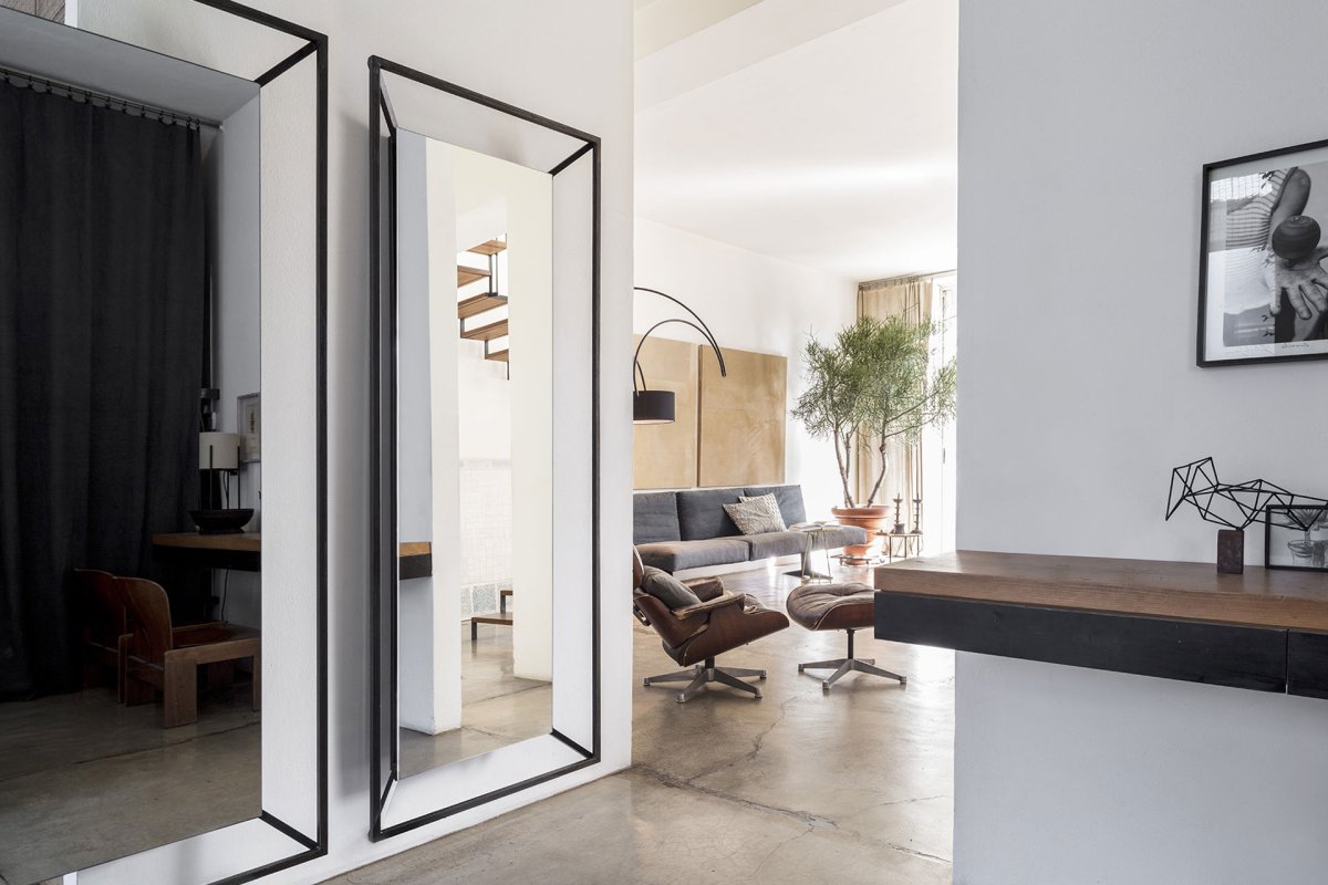 Зеркало во французском интерьере