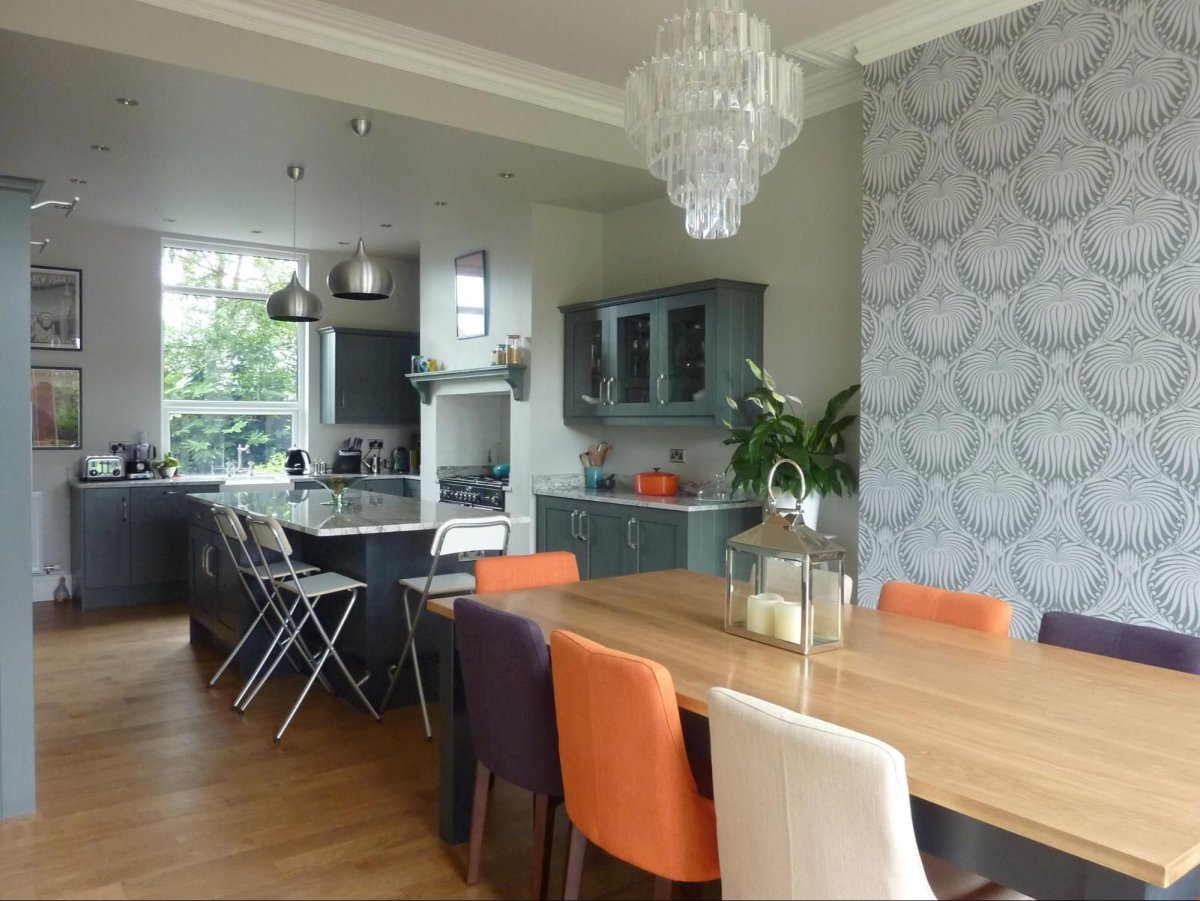 Кухня Будбин икеа серая без верхних шкафов