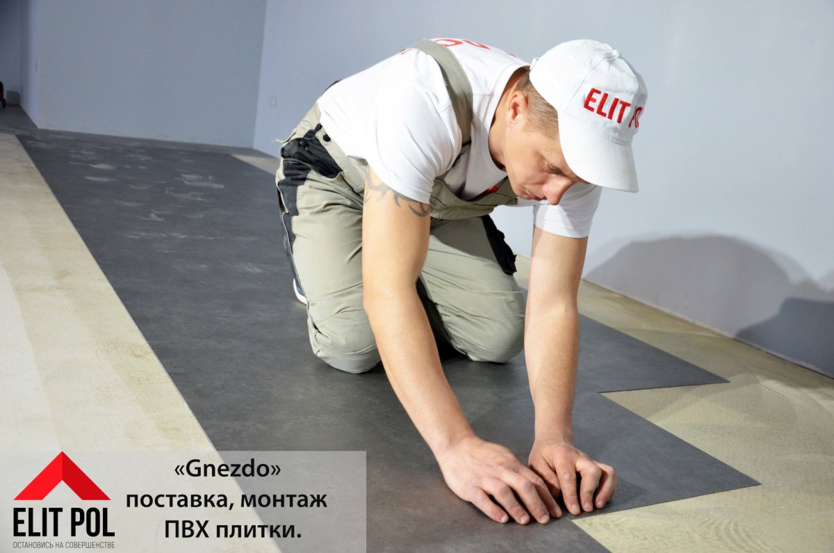 Паркет в спальне