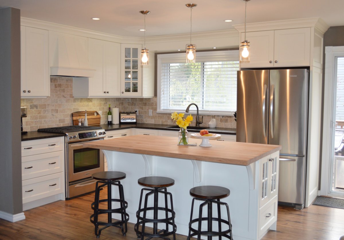 Небольшой кухонный остров