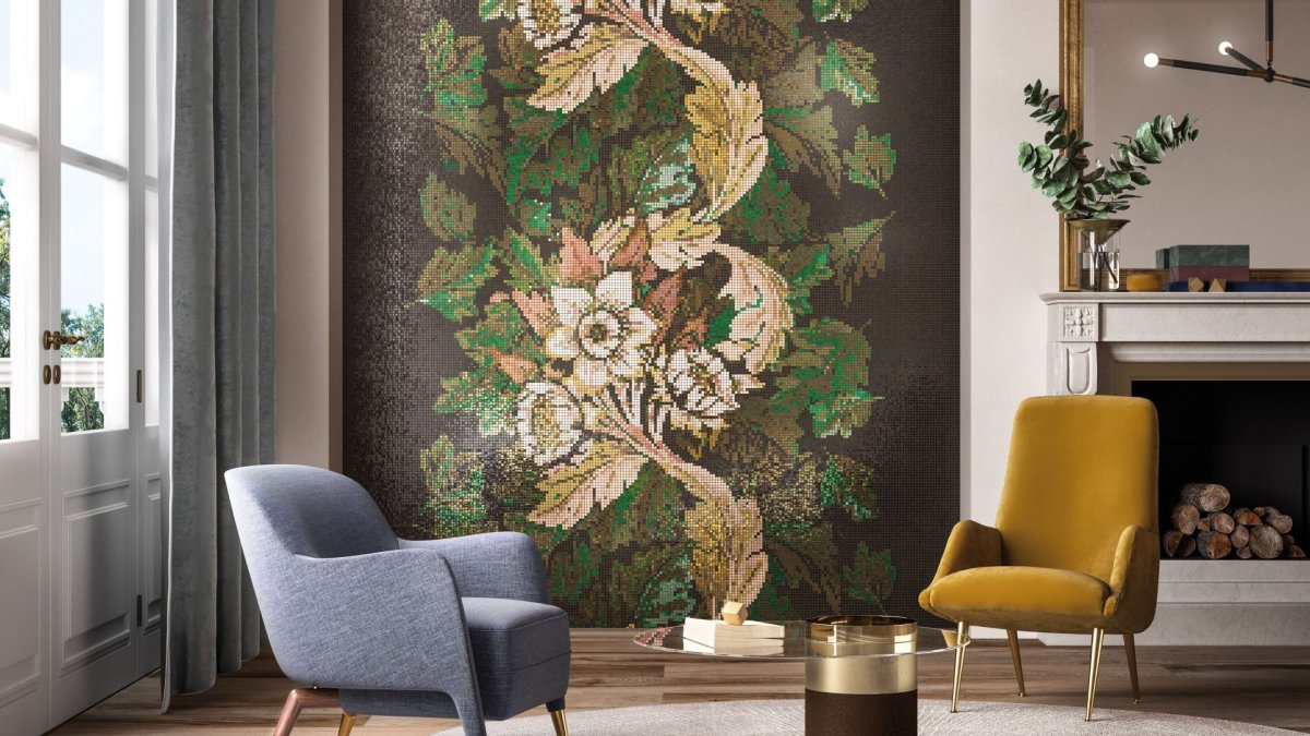 Мозаика на стене в гостиной