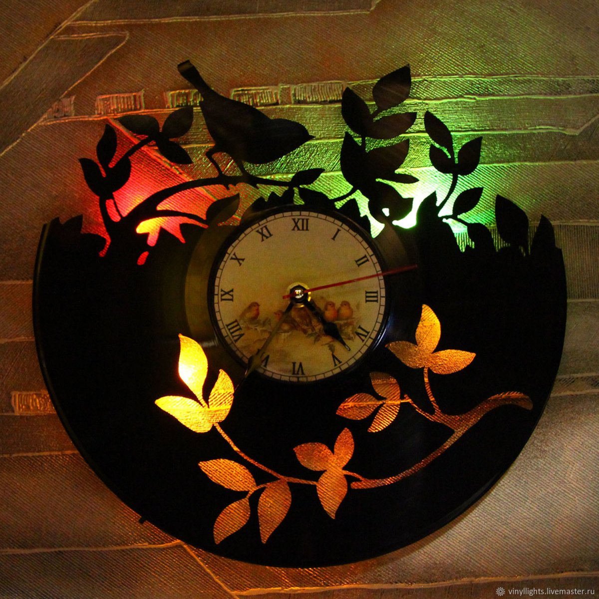 Часы из грампластинок