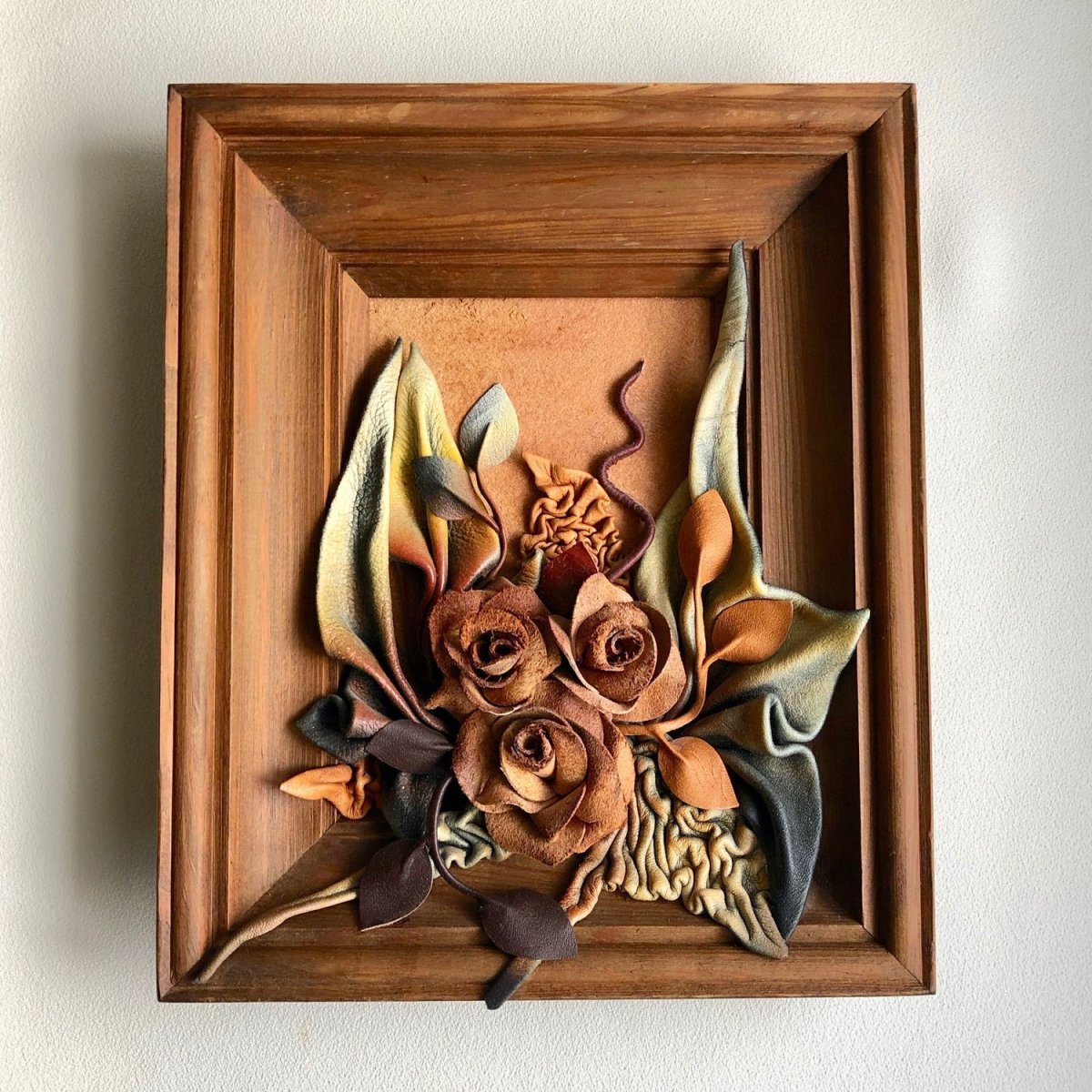 Барельеф в интерьере