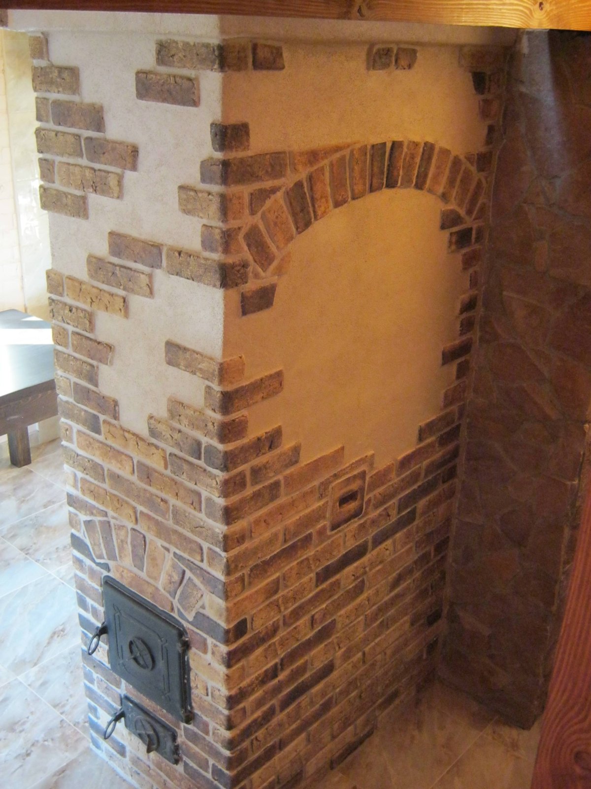 Камин снизу дрова