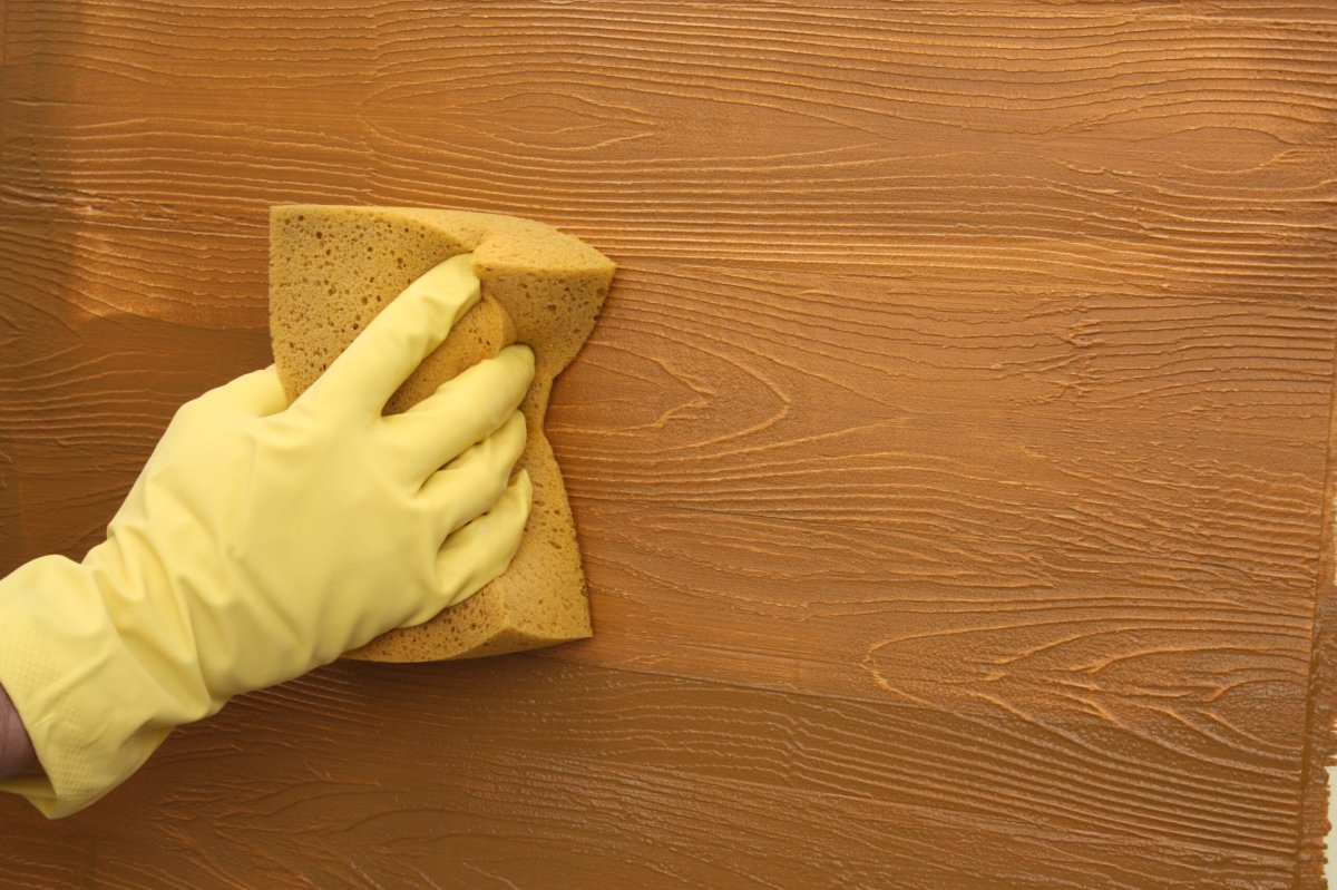 Декоративная штукатурка под дерево в интерьере