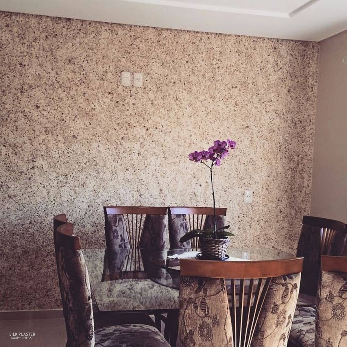 Отделка кухни декоративным камнем