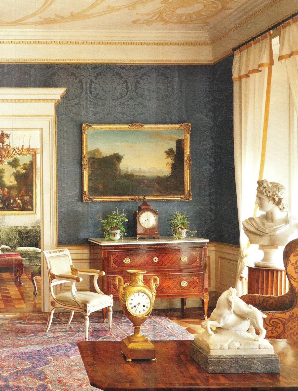 Классическая живопись в интерьере