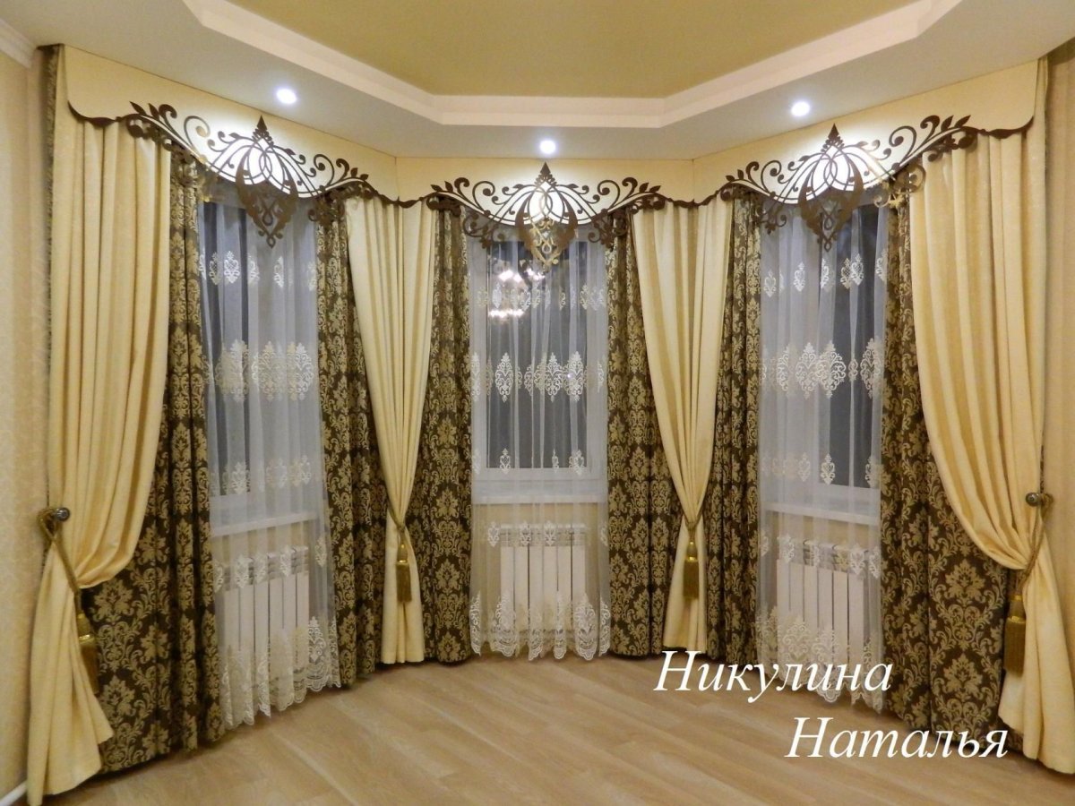 Угловые шторы для зала