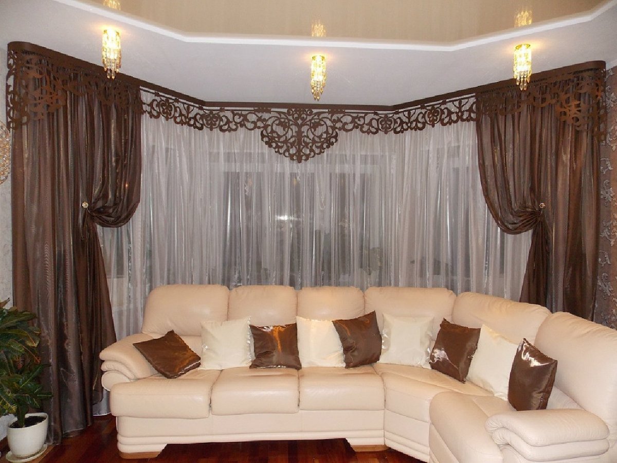 Угловые шторы в зал 2022 угловой вариант