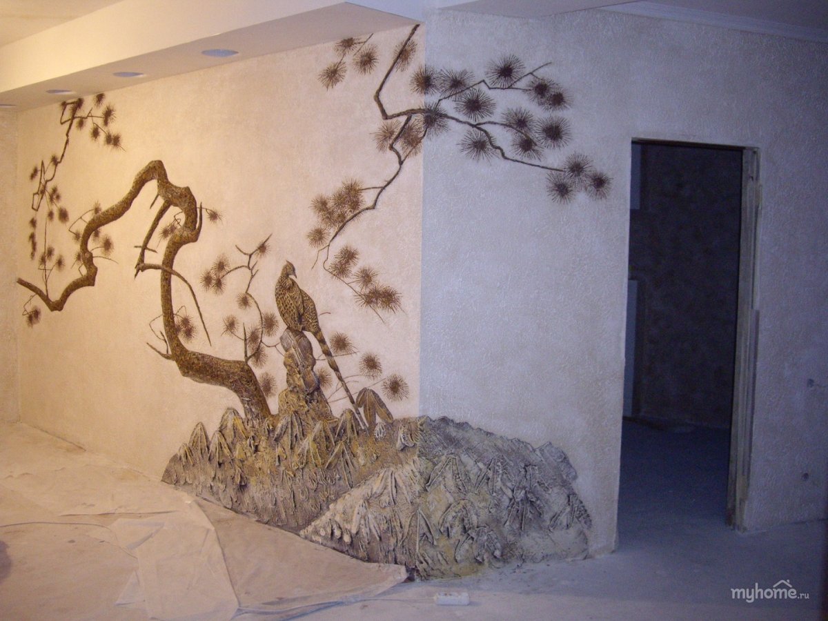 Лепнина из гипса на стене