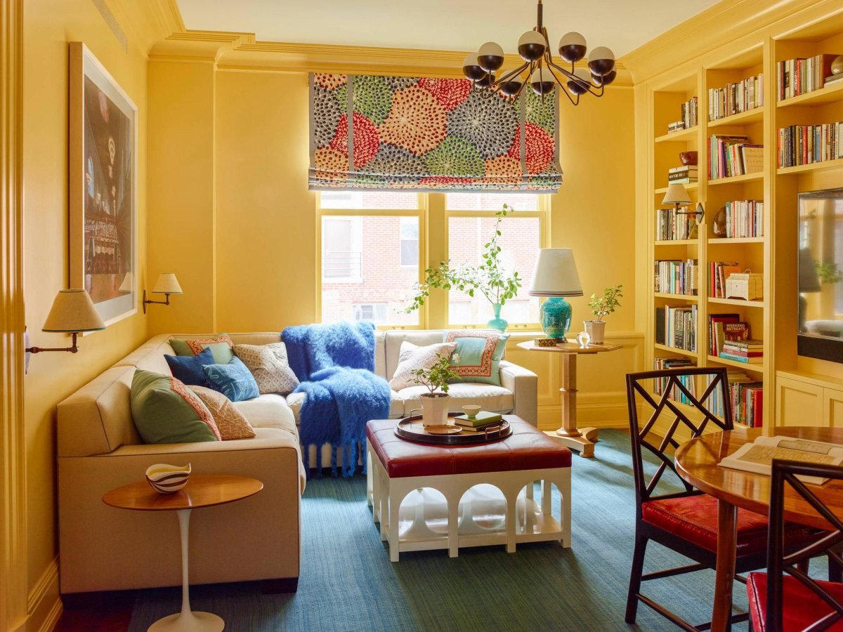 Картина цветы желтые для гостиной в анфас